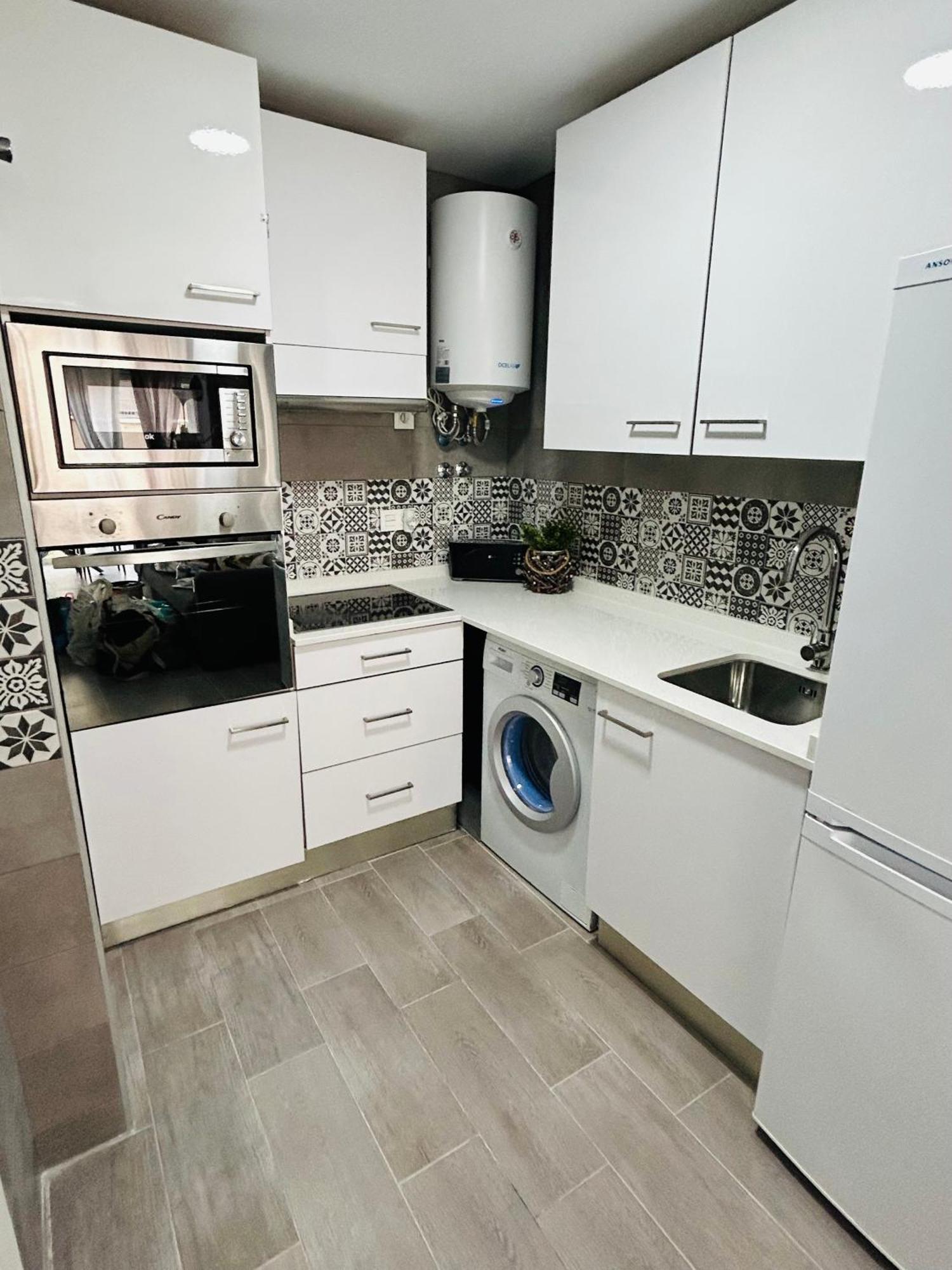 Arenales Beach Boutique Apartment Ареналес-дель-Соль Экстерьер фото